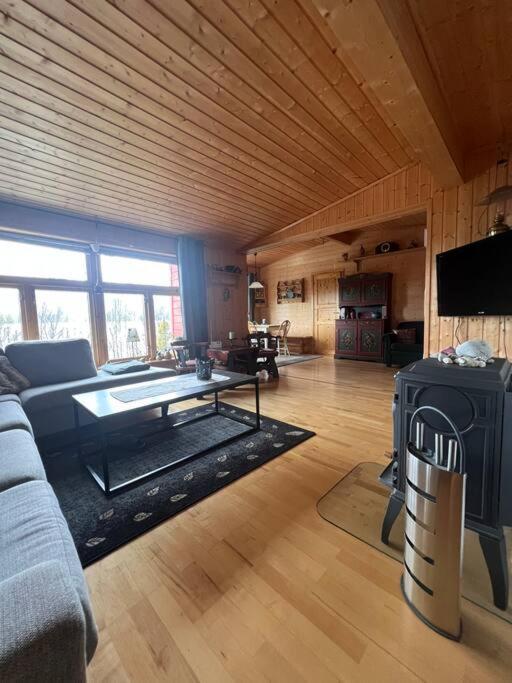 Cozy And Spacious Cabin Svensby エクステリア 写真