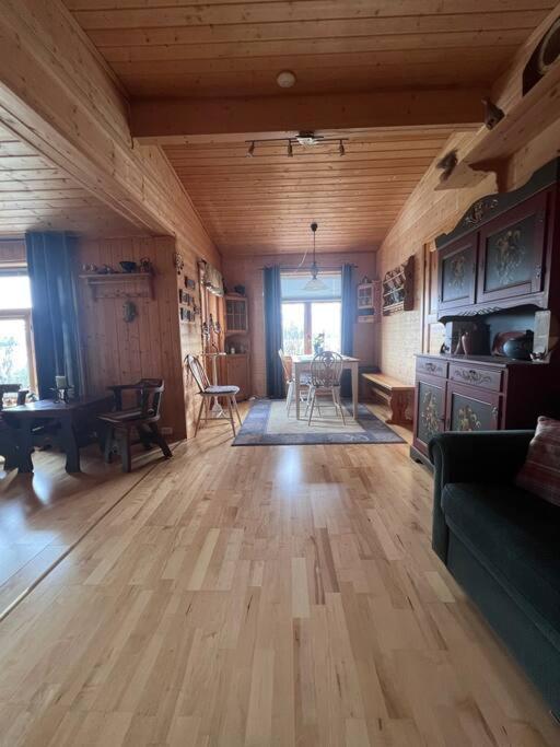 Cozy And Spacious Cabin Svensby エクステリア 写真